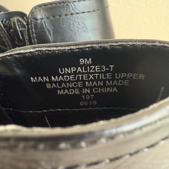 New Unisa Palize 3 Black Quilted Faux Leather Heeled Ankle Boots - Picture 12 of 13